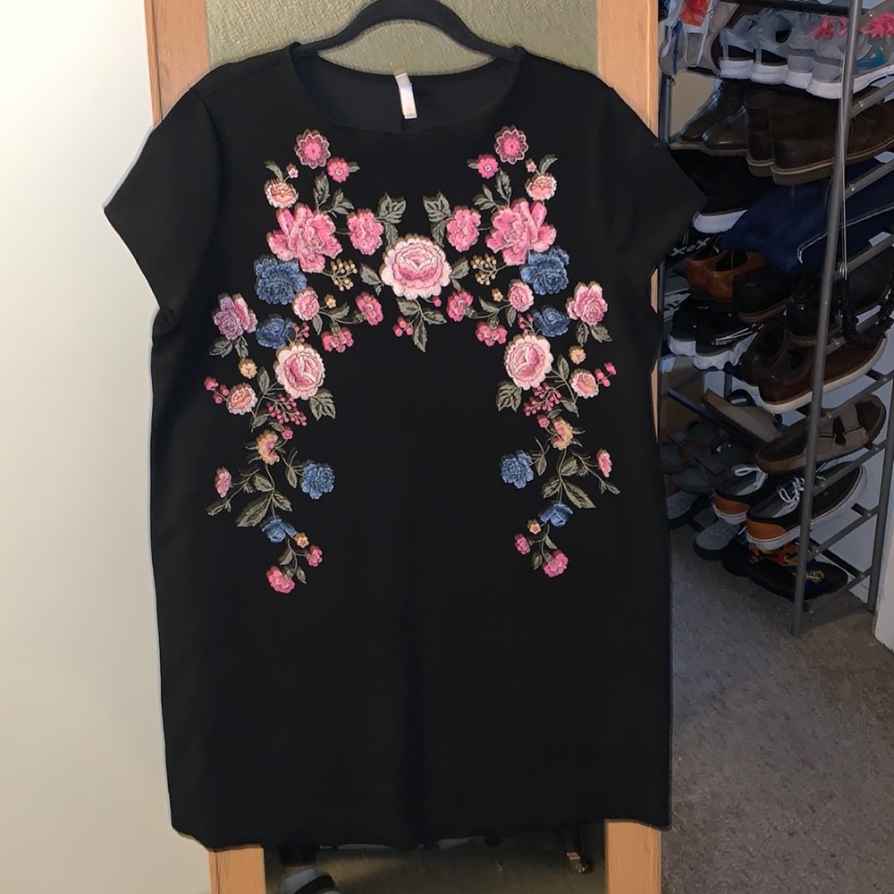 Women’s embroidered floral print short dress women’s XXL